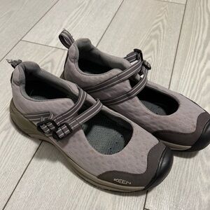 Keen Women's Gray Brown Strap Sneakers